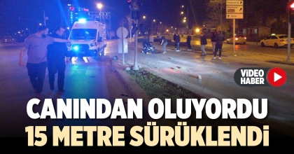 MOTOSİKLETİYLE TRAFİK IŞIKLARINA ÇARPTI