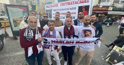 MÜSLÜM GÜRSES, ÖLÜM YIL DÖNÜMÜNDE HAYRANLARI TARAFINDAN ANILDI