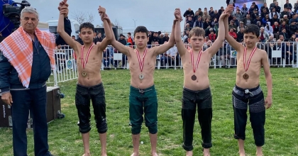 PEHLİVANLAR SEZONA 11 MADALYA İLE BAŞLADI