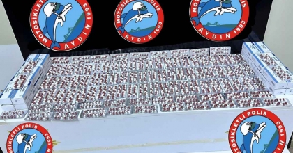 ŞÜPHELİ ARAÇTA BİN 402 ADET SENTETİK HAP ELE GEÇİRİLDİ  