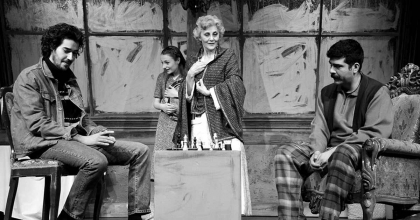 TİYATRODA AKŞAM SEANSLARI 20.30’A ÇEKİLDİ