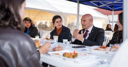 ÜNİVERSİTELİLERE 860 BİN KİŞİLİK ÜCRETSİZ YEMEK DAĞITILDI  