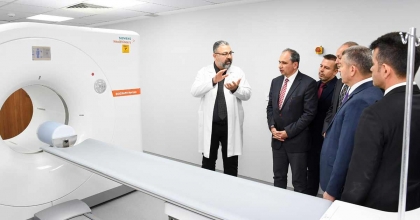 UŞAK EĞİTİM VE ARAŞTIRMA HASTANESİ’NDE ‘PET-BT’ ÜNİTESİ AÇILDI  