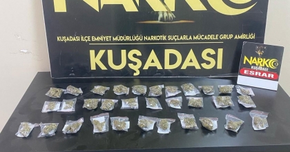 MOTOSİKLETLİ UYUŞTURUCU SATICISI YAKALANDI   