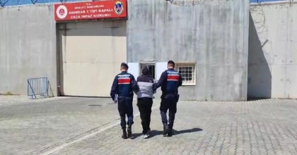 AKHİSAR’DAKİ KABLO HIRSIZLIKLARI AYDINLATILDI 