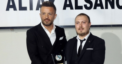 ALTAY'DA ÖZGÜR'E BÜYÜK GURUR