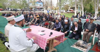 TAVASLILAR YAĞMUR DUASINA  ÇIKTI