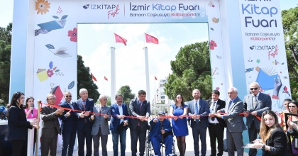 İZMİR KİTAP FUARI KÜLTÜRPARK’TA BAŞLADI   