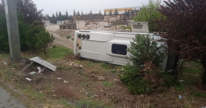 KONTROLDEN ÇIKAN MİNİBÜS KORKU DOLU ANLAR YAŞATTI