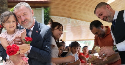 BAŞKAN KONYA’DAN ÇOCUKLARA DONDURMA İKRAMI
