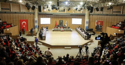 BAŞKAN TAMER MANDALİNCİ, İLK MECLİS TOPLANTISINI YAPTI