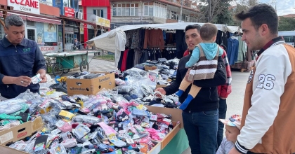 BAYRAMA SAYILI GÜNLER KALA SEMT PAZARLARINDA ALIŞVERİŞ HEYECANI ARTTI