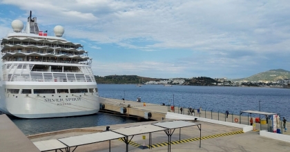 BODRUM'A SEZONUN İLK GEMİSİ GELDİ