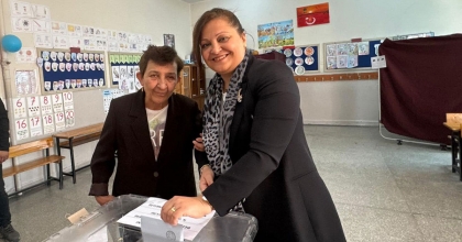 AFYON’UN SEÇİLEN İLK KADIN BELEDİYE BAŞKANI OLDU