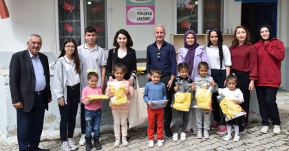 DOSTEK ÖĞRENCİLERİ MİNİKLERİ SEVİNDİRDİ