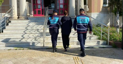 DURDURULAN ŞÜPHELİ ARAÇTA UYUŞTURUCU ELE GEÇİRİLDİ  