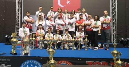 GEDİZLİ SPORCULAR BULGARİSTAN’DA DESTAN YAZDILAR  