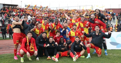 GÖZTEPE DEPLASMANDA LİDER 