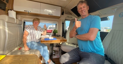 HOLLANDALI ÇİFT, KARAVANLA 5 YILDIR TÜRKİYE'DE YAŞIYOR