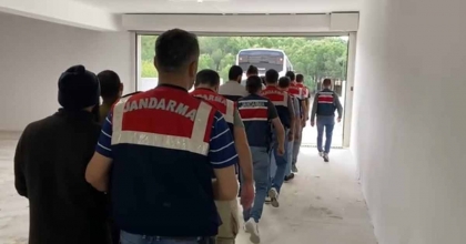 İZMİR’DE DEAŞ OPERASYONU: 8 TUTUKLAMA  