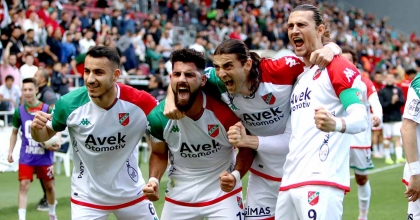 KARŞIYAKA UMUT VERDİ  