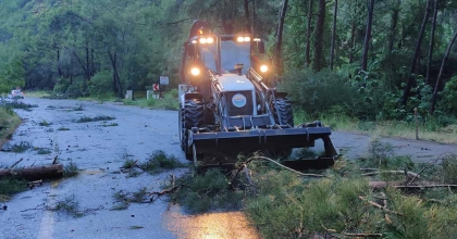 MARMARİS'TE HORTUM ETKİLİ OLDU