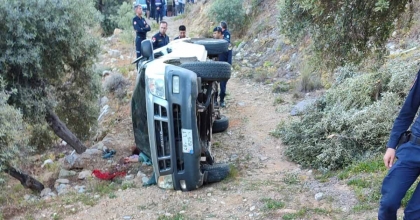 MİLAS’TA KAMYONET UÇURUMA YUVARLANDI: 1 ÖLÜ