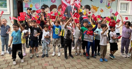 MİNİK ÖĞRENCİLERE JANDARMA TANITILDI  