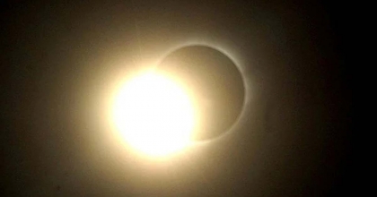 YAKLAŞAN TAM GÜNEŞ TUTULMASI: NE ZAMAN VE NEREDEN İZLENEBİLİR?