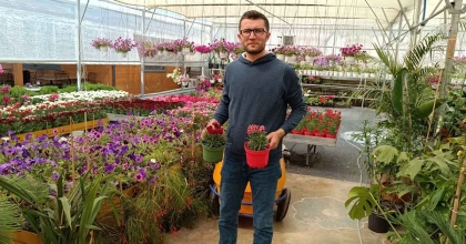 OTİZİMLİ ÇOCUKLAR 200 FARKLI TÜRDE ÇİÇEK YETİŞTİRİYOR