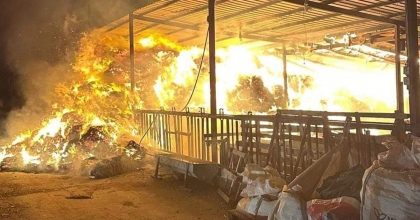 SARAYKÖY’DE SAMANLIK YANGINI