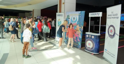 SİBERAY GÜNEŞ FIRTINASI ÖĞRENCİLERLE BULUŞTU