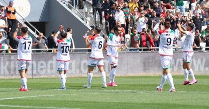 TFF 3. LİG: KARŞIYAKA: 6 - EFELER 09: 0