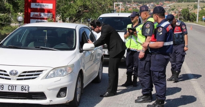 ‘TRAFİK KURALLARINA UYUN’ ÇAĞRISI
