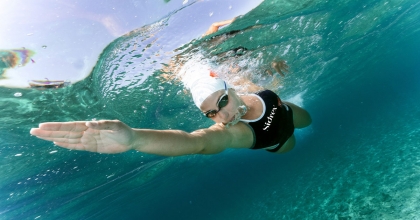 12 SAAT ARALIKSIZ ATILAN KULAÇLAR DENİZ ANASIYLA SON BULDU