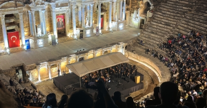 ODA ORKESTRASI ANTİK KENTTE SAHNE ALDI