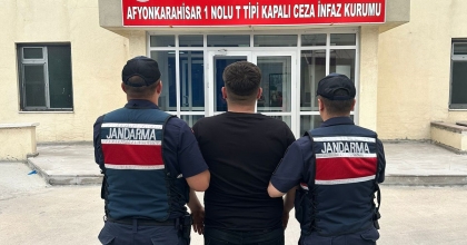 3 YIL 4 AY HAPİS CEZASI İLE ARANAN ŞAHSI JANDARMA YAKALADI  