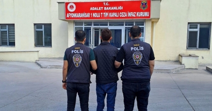 ARANAN ŞAHSI POLİS YAKALADI  