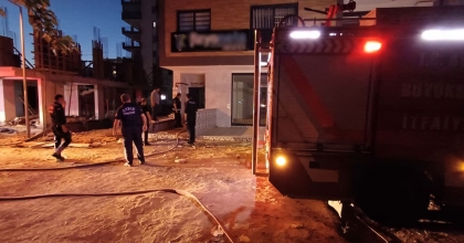 ASANSÖR PANOSUNDA ÇIKAN YANGIN İTFAİYEYİ HAREKETE GEÇİRDİ  