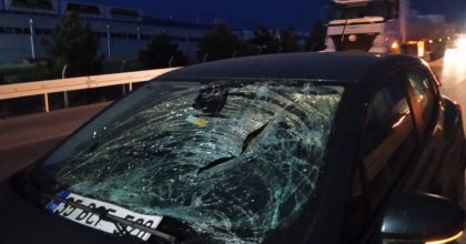 KAZADA YARALANAN YAYAYA İLK MÜDAHALEYİ ONA ÇARPAN DOKTOR SÜRÜCÜ YAPTI   