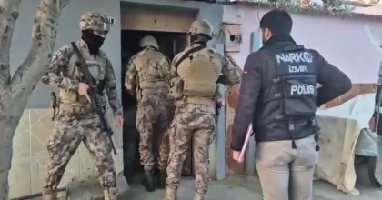 HELİKOPTER DESTEKLİ OPERASYONDA 45 ZEHİR TACİRİ TUTUKLANDI   