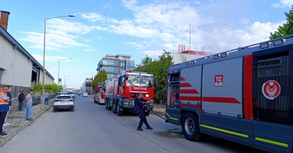 TEKSTİL FABRİKASINDAKİ YANGIN SÖNDÜRÜLDÜ