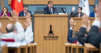 TUGAY: OTOPARKI BOŞALTMAK VE EN KISA ZAMANDA YIKMAK ZORUNDAYIZ 