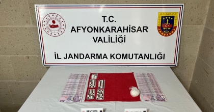UYUŞTURUCUYU SATAMADAN YAKALANDI  