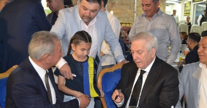 AZİZ YILDIRIM MANİSA'DA DÜĞÜNE KATILDI