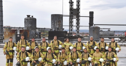 GENÇ İTFAİYECİLERE SIKI EĞİTİMLER 