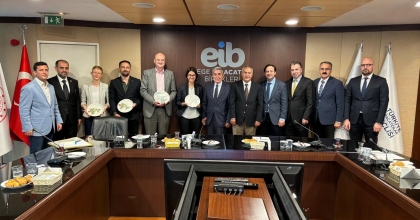 TÜRKİYE-BİRLEŞİK KRALLIK TİCARET HACMİ HEDEFİ 25 MİLYAR DOLAR   