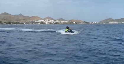 JET SKİ İLE KAÇMAYA ÇALIŞTILAR  