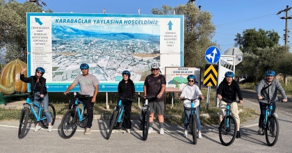 BASIN ÇALIŞANLARI BİSİKLET TURUNDA BULUŞTU   