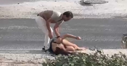 KAZA NUMARASINI KİMSE YUTMAYINCA  AYAĞA KALKTI   